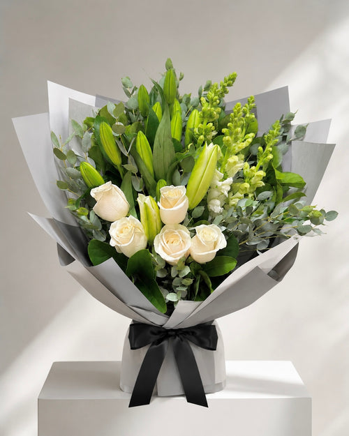 Green & White Elegance